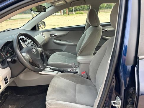 Used 2012 Toyota Corolla LE FWD image 11