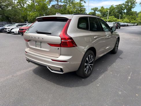 Certified 2025 Volvo XC60 B5 Plus AWD/4WD image 14