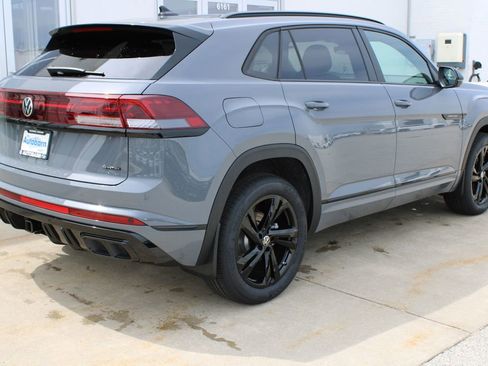 New 2026 Volkswagen Atlas Cross Sport SEL R-Line AWD/4WD image 6