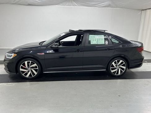 Used 2019 Volkswagen Jetta GLI FWD image 6
