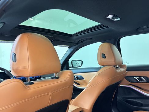 Used 2024 BMW 330i Sedan w/ Convenience Package image 33