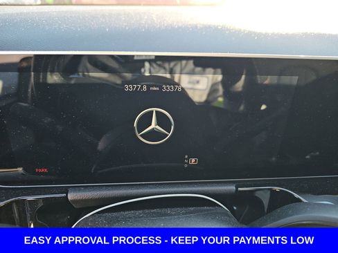 Used 2021 Mercedes-Benz GLA 250 4MATIC w/ Premium Package image 13