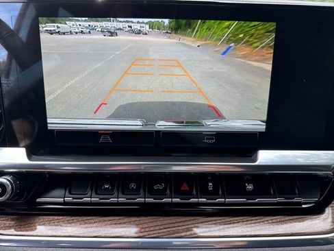 Used 2024 GMC Sierra 1500 Elevation AWD/4WD image 18