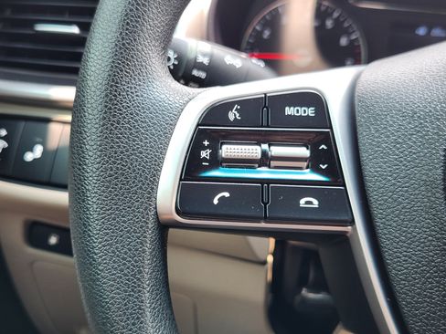 Used 2020 Kia Sorento LX AWD/4WD image 17