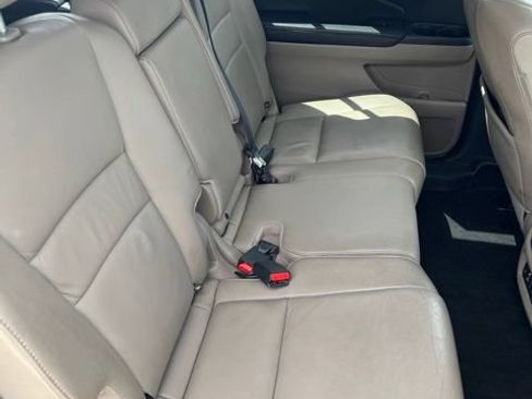 Used 2016 Honda Pilot Touring image 13