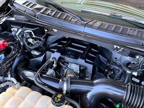 Used 2018 Ford F150 XL w/ Equipment Group 101A Mid AWD/4WD image 32