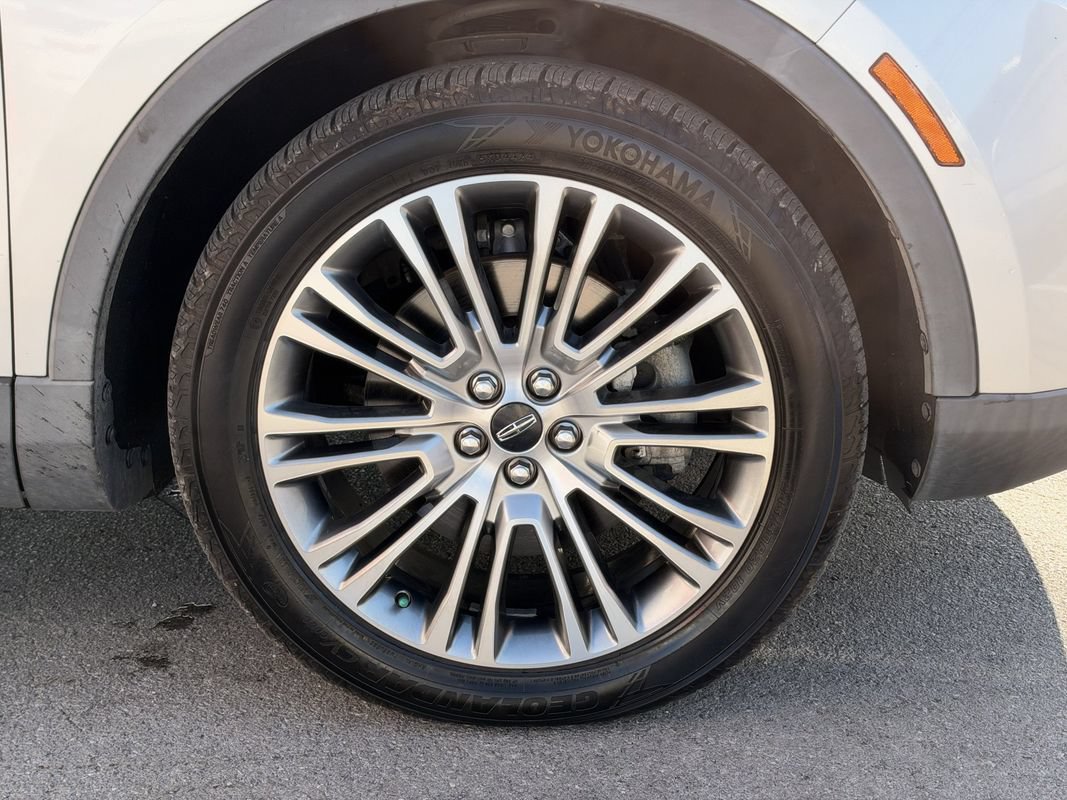 Used 2018 Lincoln MKX Reserve FWD image 28