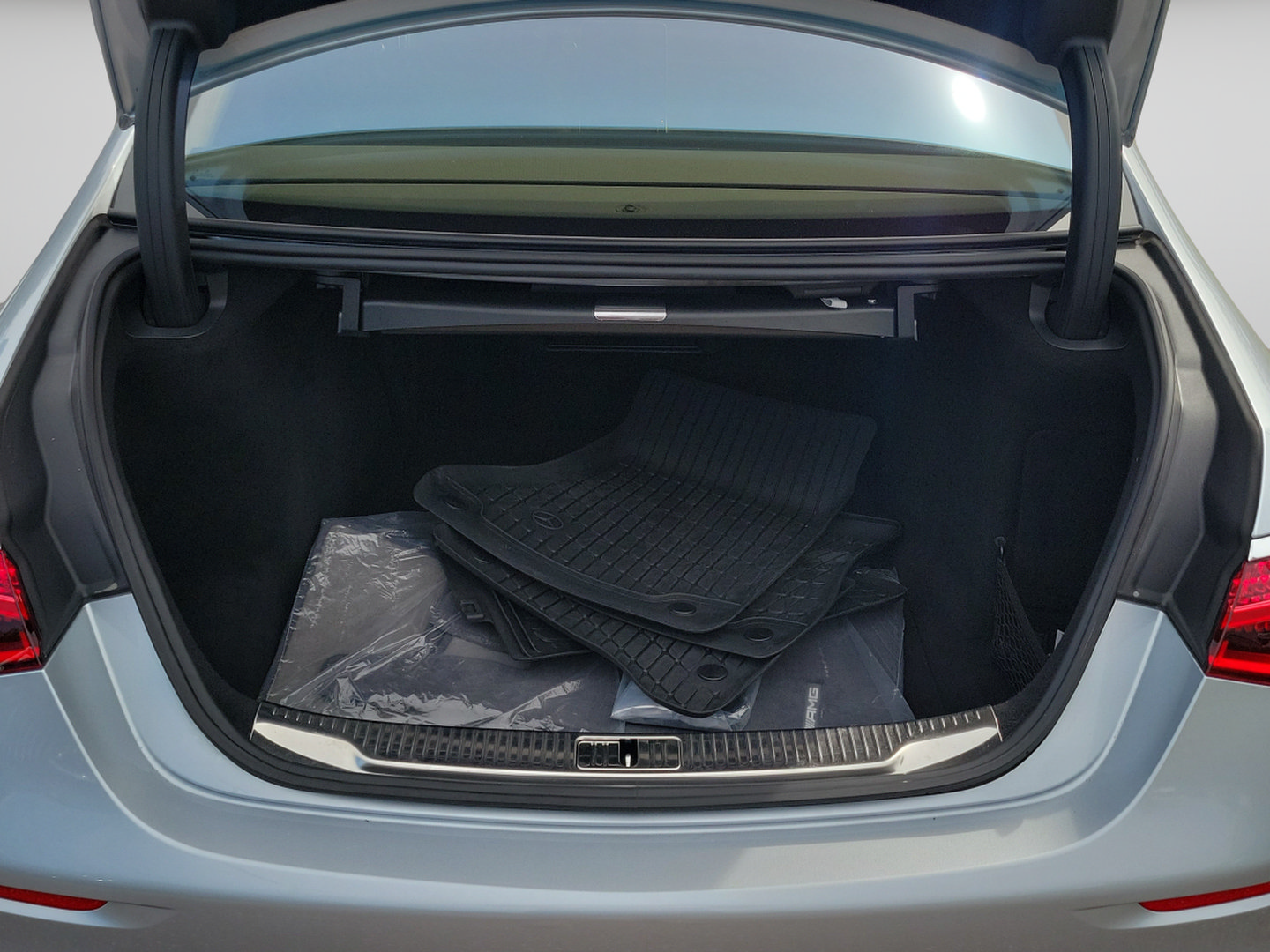 Certified 2022 Mercedes-Benz S 580 4MATIC Sedan image 5