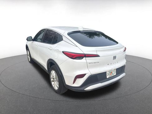 Used 2025 Buick Envista Preferred image 5