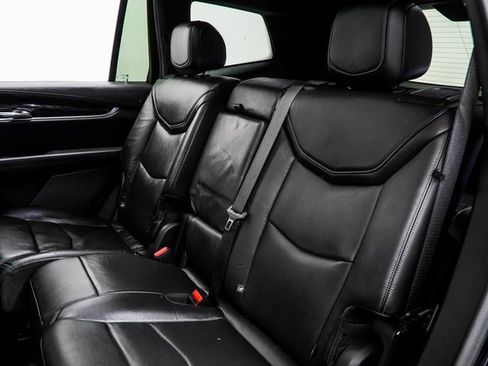 Used 2020 Cadillac XT6 Premium Luxury image 42