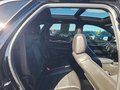 Used 2021 Cadillac XT5 Premium Luxury image 13