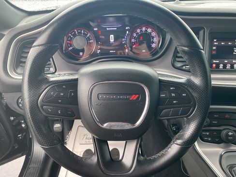 Used 2022 Dodge Challenger SXT w/ Blacktop Package RWD image 15