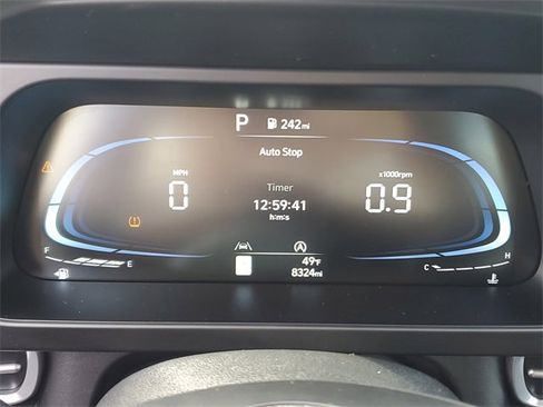 Used 2024 Hyundai Elantra SE image 25