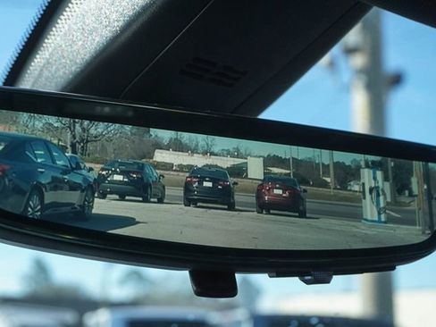 Used 2023 Chevrolet Traverse Premier w/ Redline Edition image 21