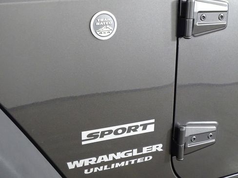 Used 2017 Jeep Wrangler Unlimited Sport w/ Connectivity Group image 36