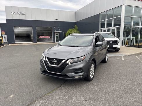 Used 2020 Nissan Rogue Sport SV w/ Technology Package AWD/4WD image 3
