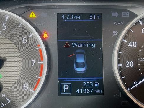 Used 2023 Nissan Sentra S FWD image 13