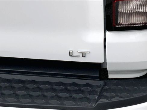 Used 2024 Chevrolet Colorado LT image 27