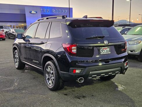 Used 2023 Honda Passport TrailSport image 9