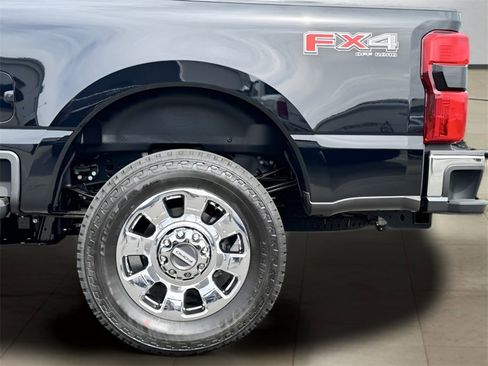 New 2026 Ford F250 Lariat w/ Lariat Ultimate Package image 42