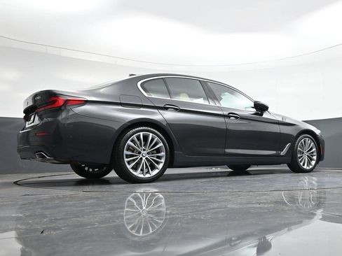 Used 2021 BMW 530i w/ Premium Package image 27