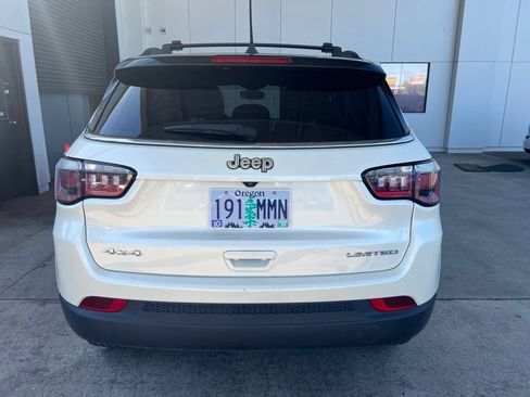 Used 2017 Jeep Compass Limited AWD/4WD image 6