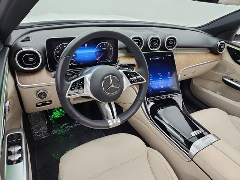 Used 2024 Mercedes-Benz C 300 Sedan image 9
