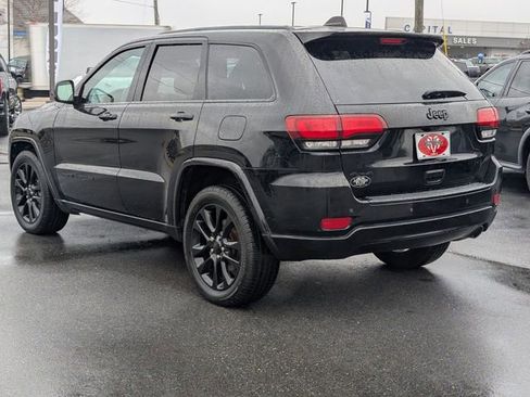 Used 2018 Jeep Grand Cherokee Altitude image 5