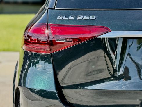 Used 2025 Mercedes-Benz GLE 350 4MATIC image 11