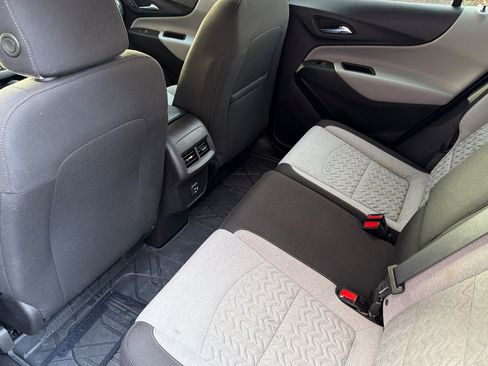 Used 2024 Chevrolet Equinox LS w/ LS Convenience Package image 12