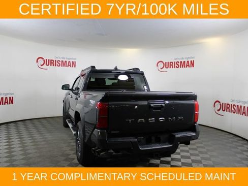 Used 2025 Toyota Tacoma TRD Sport AWD/4WD image 6