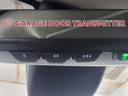 Certified 2025 Toyota Highlander XLE image 31