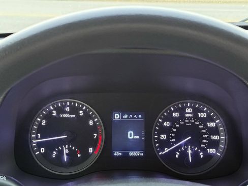 Used 2016 Hyundai Tucson SE FWD image 14