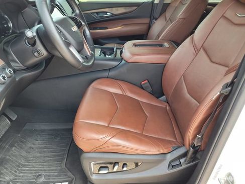 Used 2016 Cadillac Escalade Premium AWD/4WD image 22