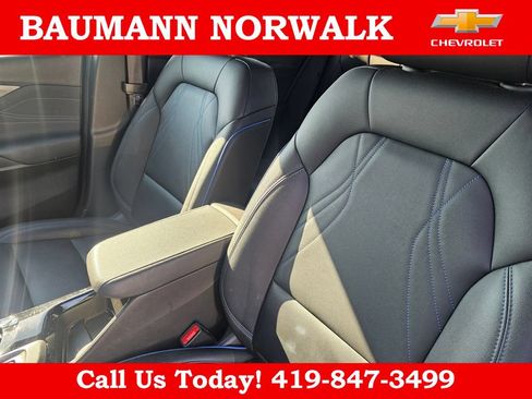 Used 2024 Buick Envista Sport Touring w/ Convenience I Package FWD image 29