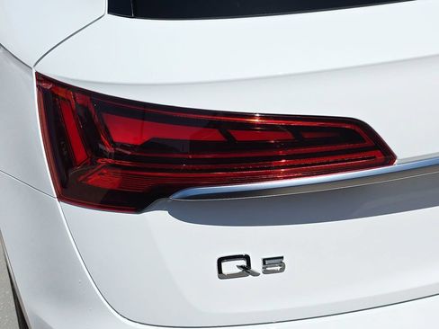 Used 2023 Audi Q5 2.0T Premium AWD/4WD image 37