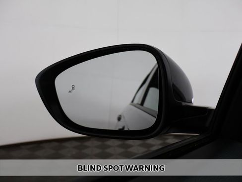 Certified 2025 Honda Accord SE image 5