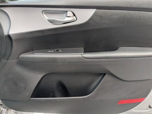 Used 2024 Kia Forte LXS image 33