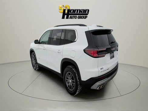 Used 2025 GMC Acadia Elevation image 3