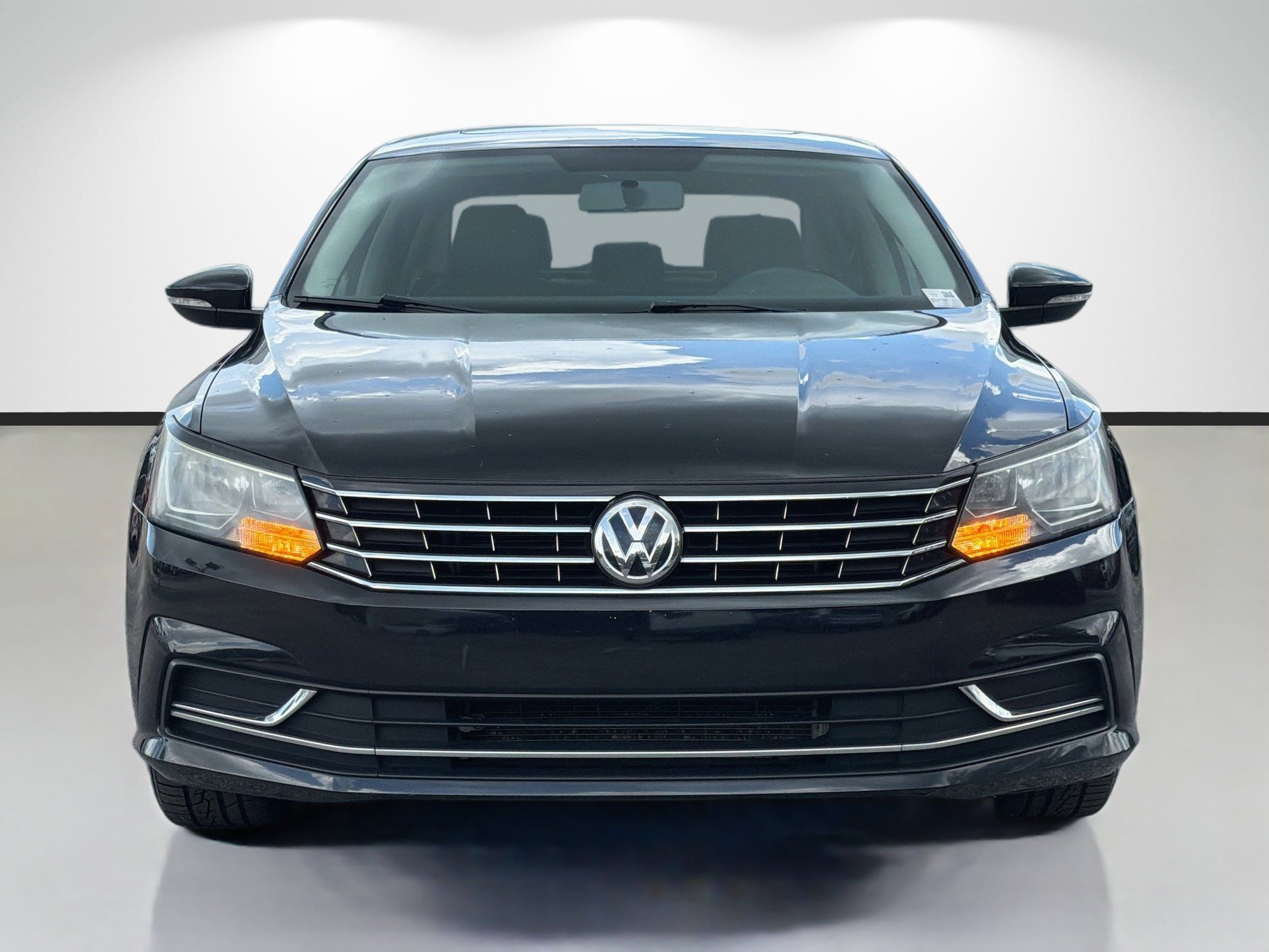 Used 2018 Volkswagen Passat 2.0T SE FWD image 8