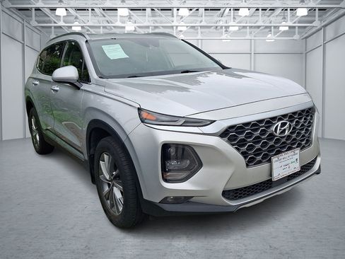 Used 2020 Hyundai Santa Fe SEL w/ Convenience Package FWD image 3