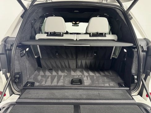 Used 2026 BMW X7 xDrive40i w/ M Sport Package AWD/4WD image 21