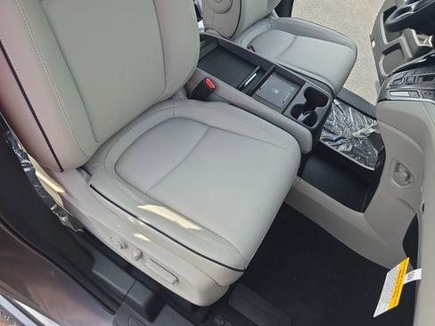 New 2026 Honda Odyssey Touring image 10