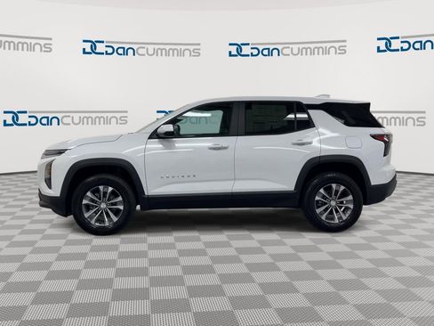 Used 2026 Chevrolet Equinox LT image 5