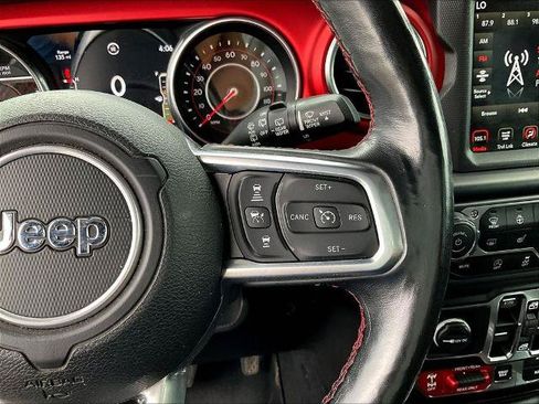 Used 2019 Jeep Wrangler Unlimited Rubicon AWD/4WD image 12