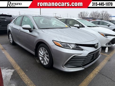 Used 2023 Toyota Camry LE image 1