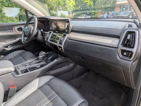 Used 2022 Kia Sorento S w/ Panoramic Sunroof Package AWD/4WD image 28