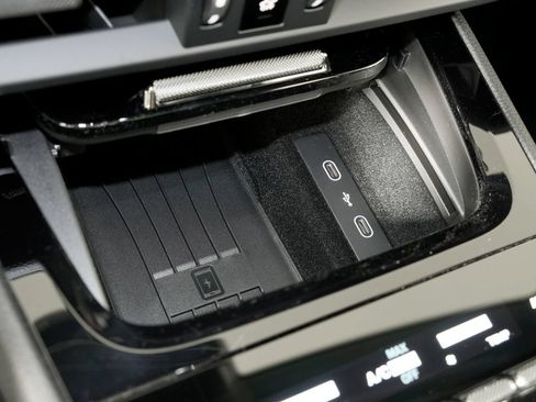 New 2026 Porsche Cayenne AWD/4WD image 30