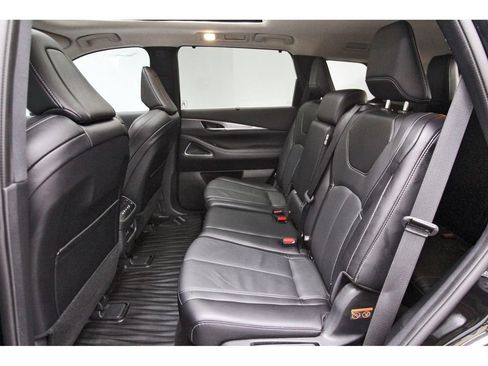 Used 2024 INFINITI QX60 Luxe w/ Performance Audio Package FWD image 13