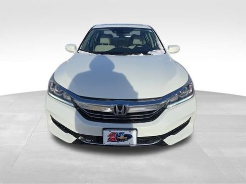Used 2017 Honda Accord EX-L image 3